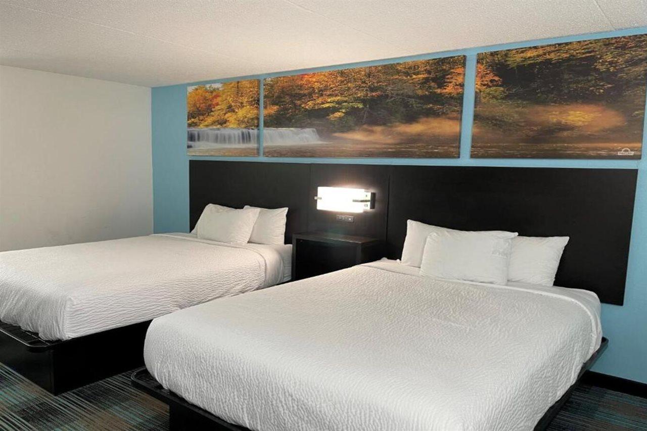 Days Inn By Wyndham Calhoun Ga I-75 And Us-41 Екстер'єр фото