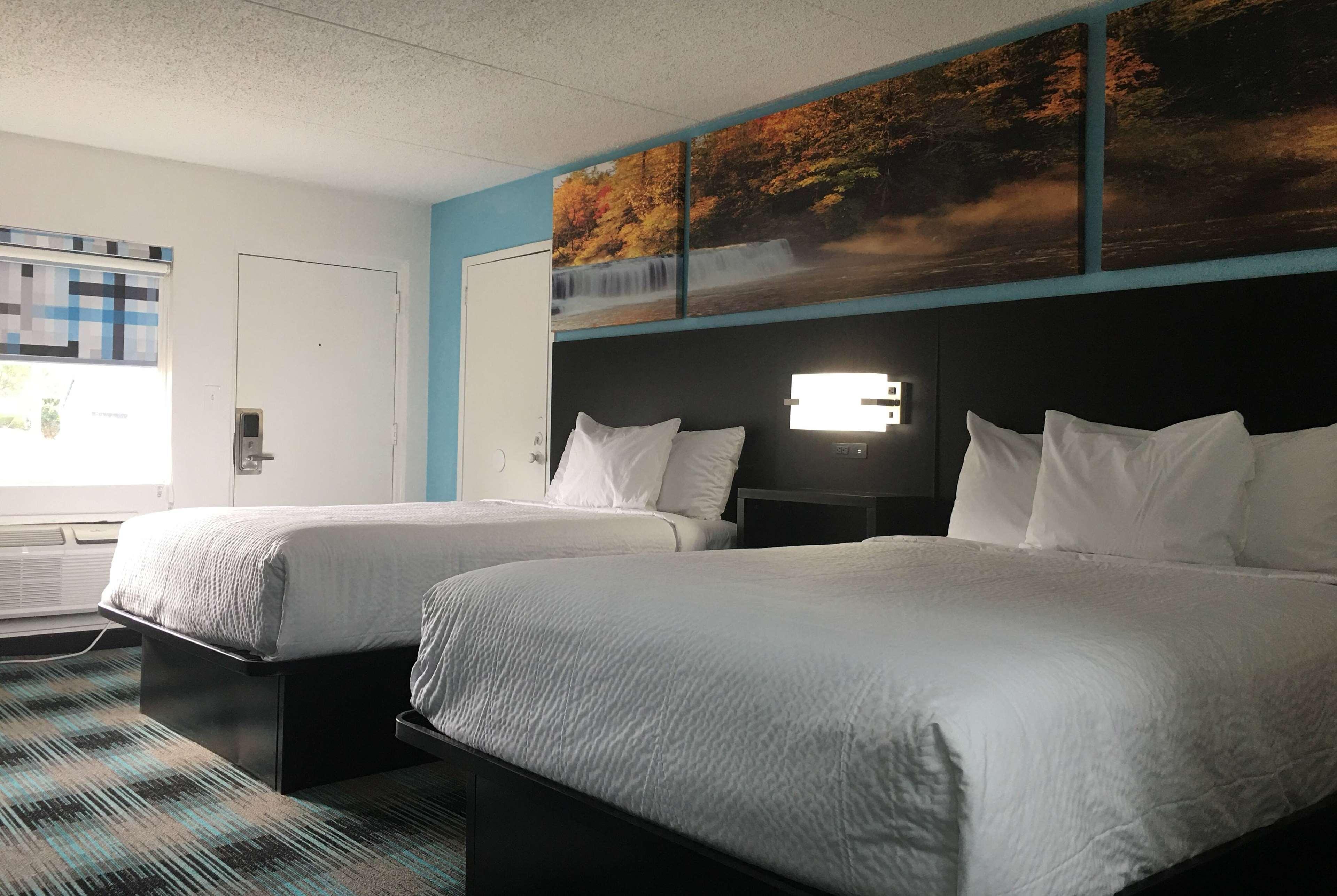 Days Inn By Wyndham Calhoun Ga I-75 And Us-41 Екстер'єр фото