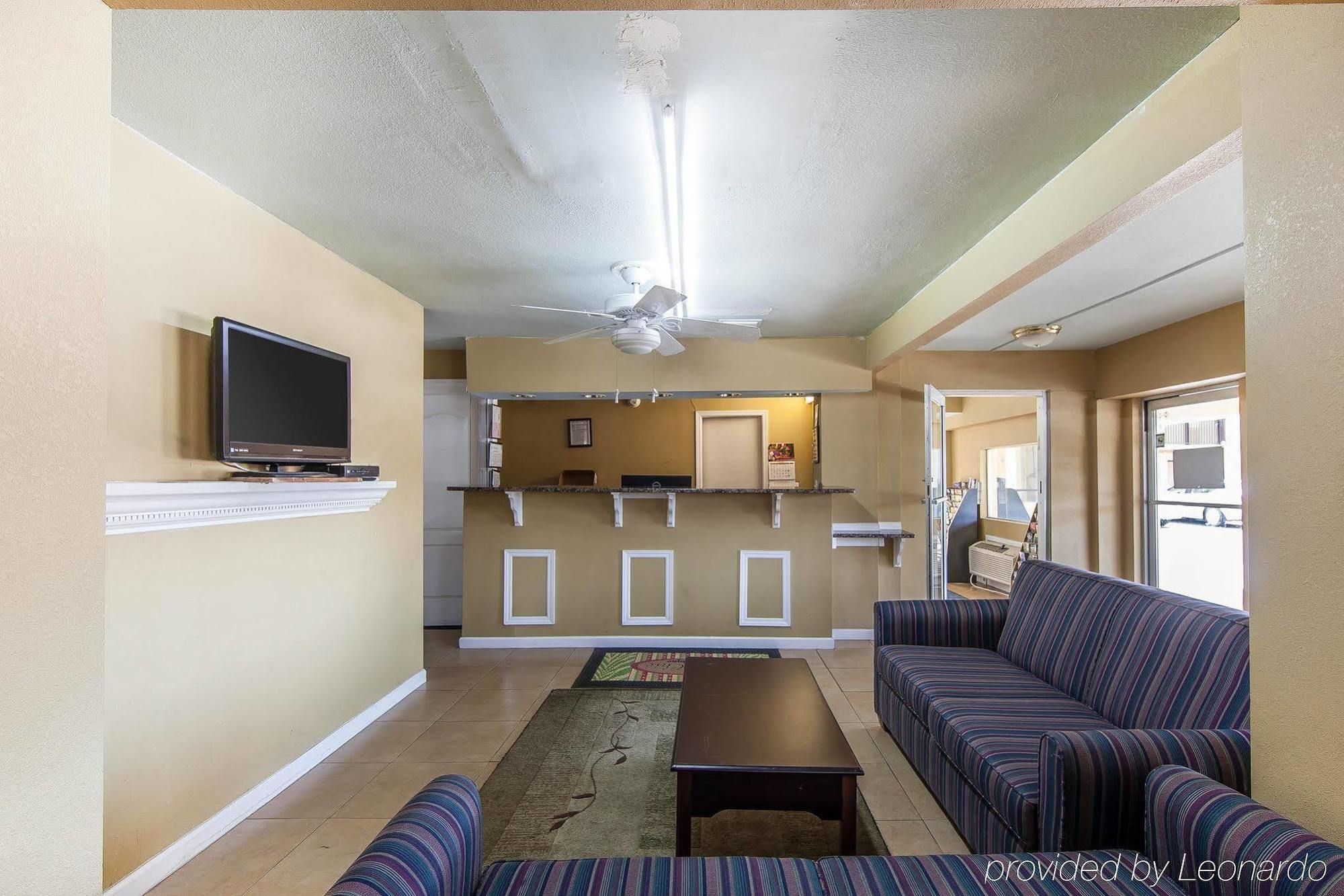 Days Inn By Wyndham Calhoun Ga I-75 And Us-41 Екстер'єр фото